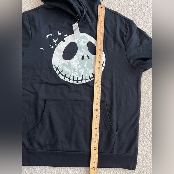 Old Navy Disney The Nightmare Before Christmas Men’s Hoodie M or L - Picture 13 of 13
